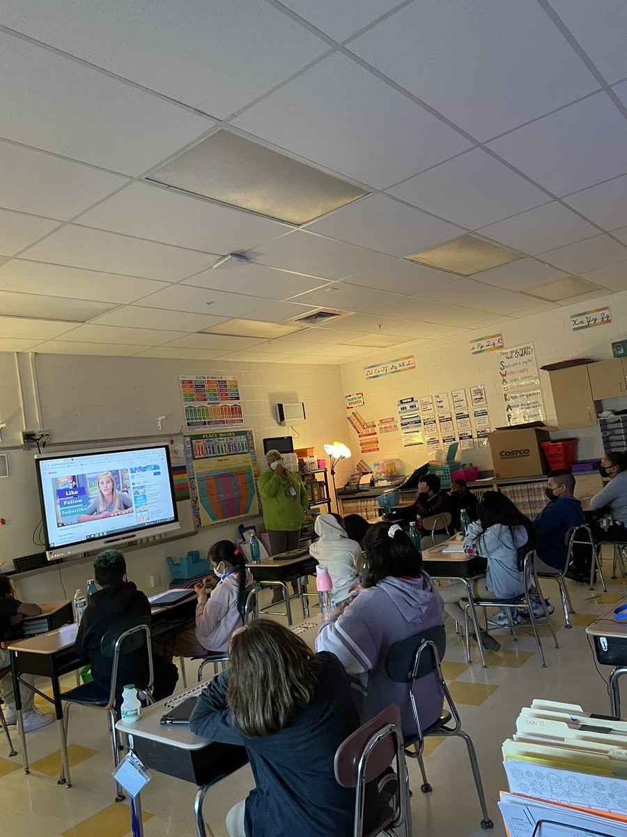 ms_marshall_5th's tweet photo. @mrsrmcneill teaching us about being 5th grade champions and SEL! #WeAre5thGrade https://t.co/jYJPOUNGUI