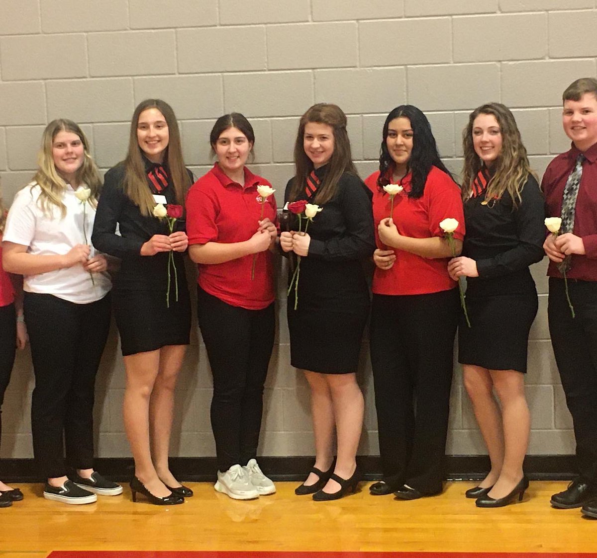 WabaunseeFCCLA's tweet photo. District D today! Frankfort, Kansas 📍Annie Wright and Abby Wallin resigned from their office and welcomed in the new Sadie Hartwich. Sadie warned VP of Public Relations. The new District D officers were also welcomed in. https://t.co/eX4ghPE0F6