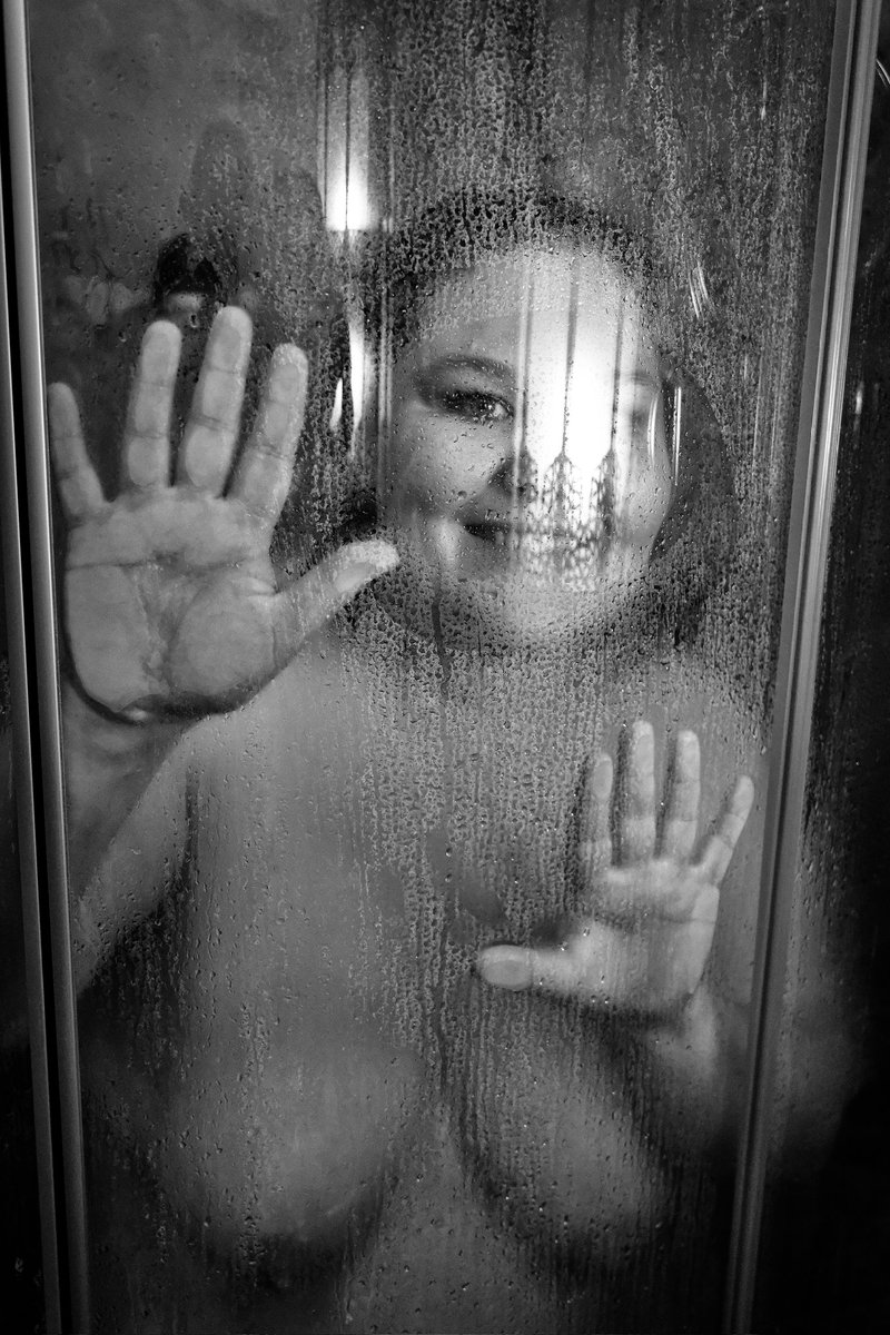 OfFiddler's tweet photo. Freude am Duschen
Heute mal eine kleine Mini-Serie mit Duschfotos... wenn Ihr auch mal eines möchtet, schreibt mir einfach eine DN.
Models: Nadine, @Mina78815578 , Diana und Tine
#duschbild #shower #freethebody #nudeinshower #beautyisdiversity #allbodiesaregoodbodies https://t.co/gl9jHZcg5I