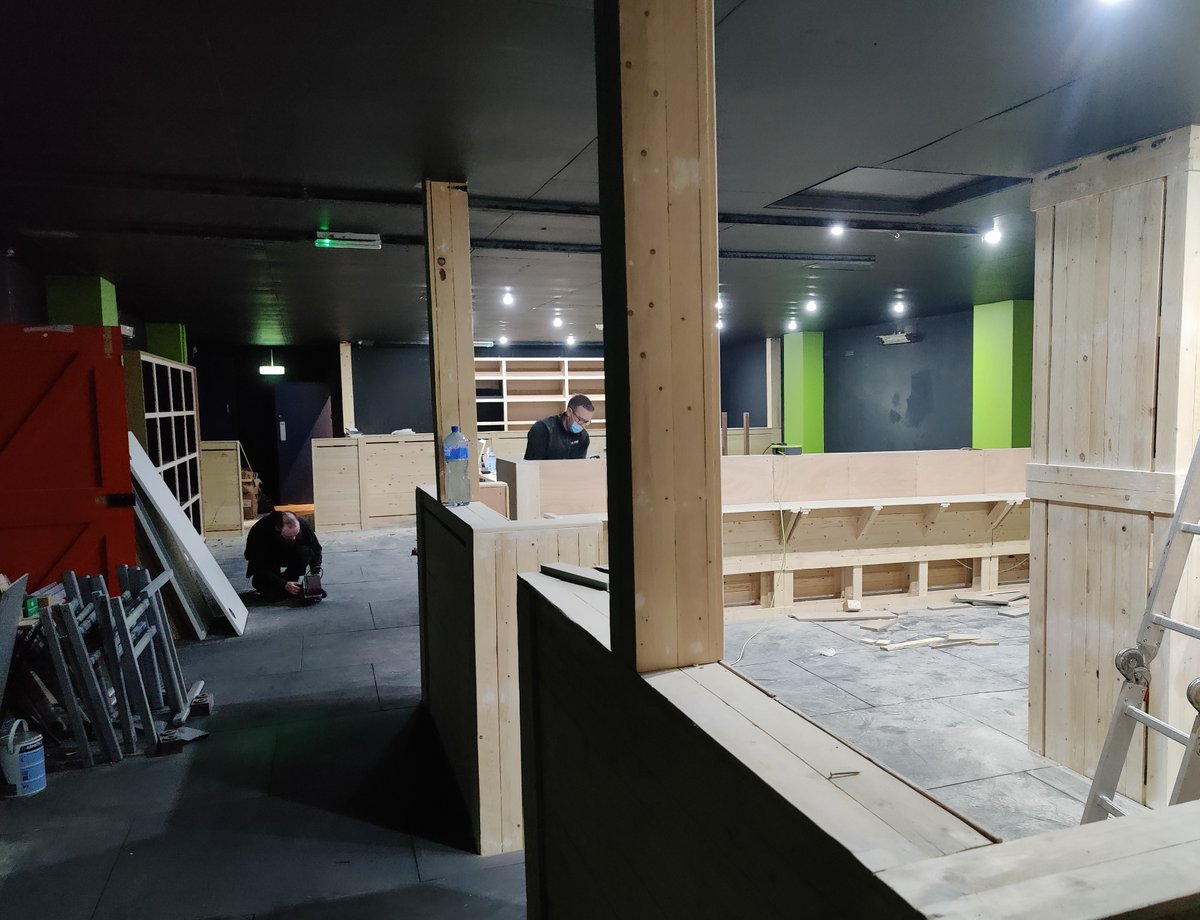 hacknlounge's tweet photo. Happy Monday gamers π
You know what time of the day it is - PROGRESS PICTURE TIME!
Here you can see the desks where all of the computers are gonna go! Perfectly built for your epic team battles no matter the game!
Get hyped for the best gaming centre in Derry π
#HacknLounge https://t.co/d8Dc3k9ZVA