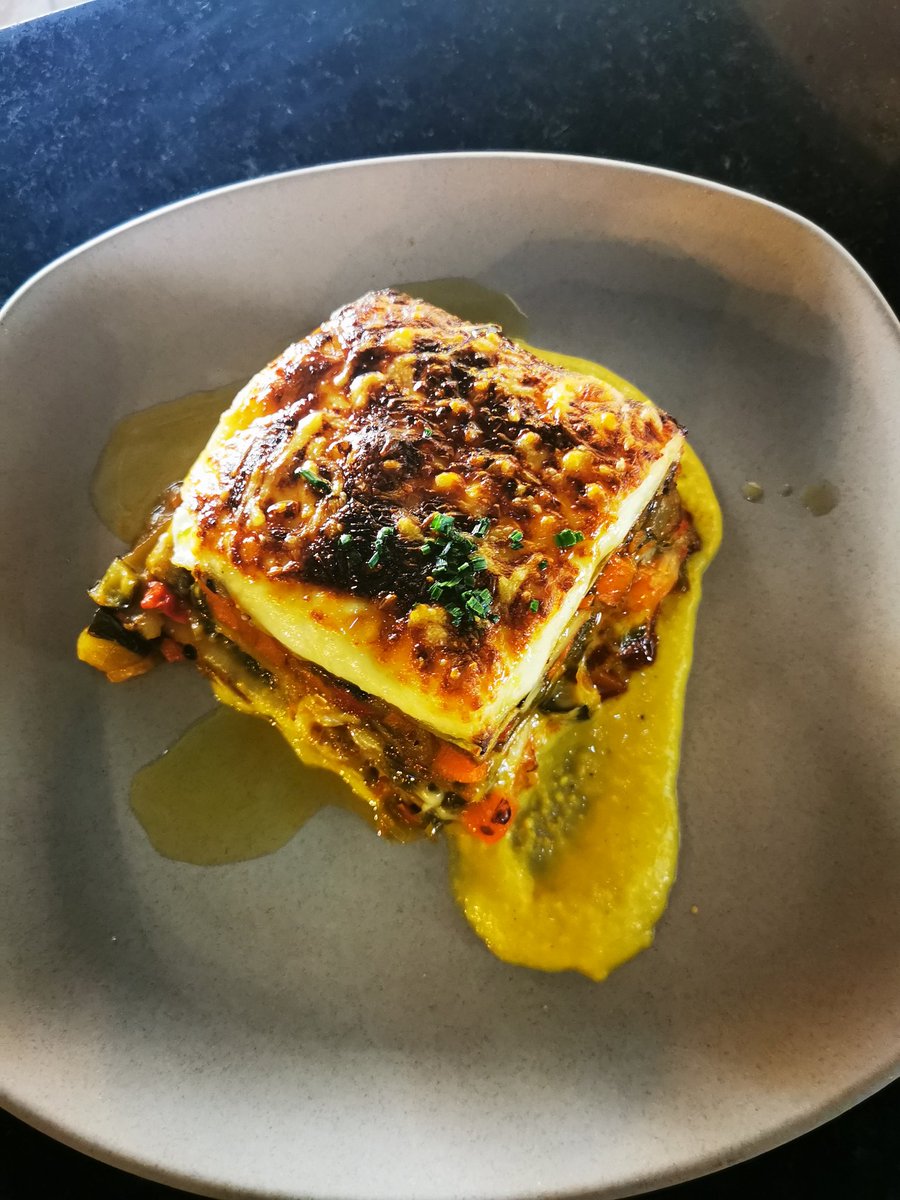 RestaurantPepo's tweet photo. Al menú del dia, lassanya de verdures😃. Bona perquè sí. https://t.co/LN5FAjmoUT