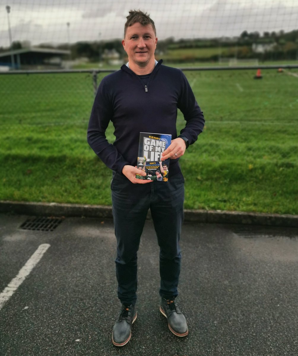 byrne_david's tweet image. Mike Frank with the 'Game of his Life'

A real football man. Loved the fact he was telling me he was still playing football at 45 years of age, while I was considering hanging up the boots at 33... They make 'em tough in mid-Kerry 💪💪🟢🟡

 #Kerry #GAA #football