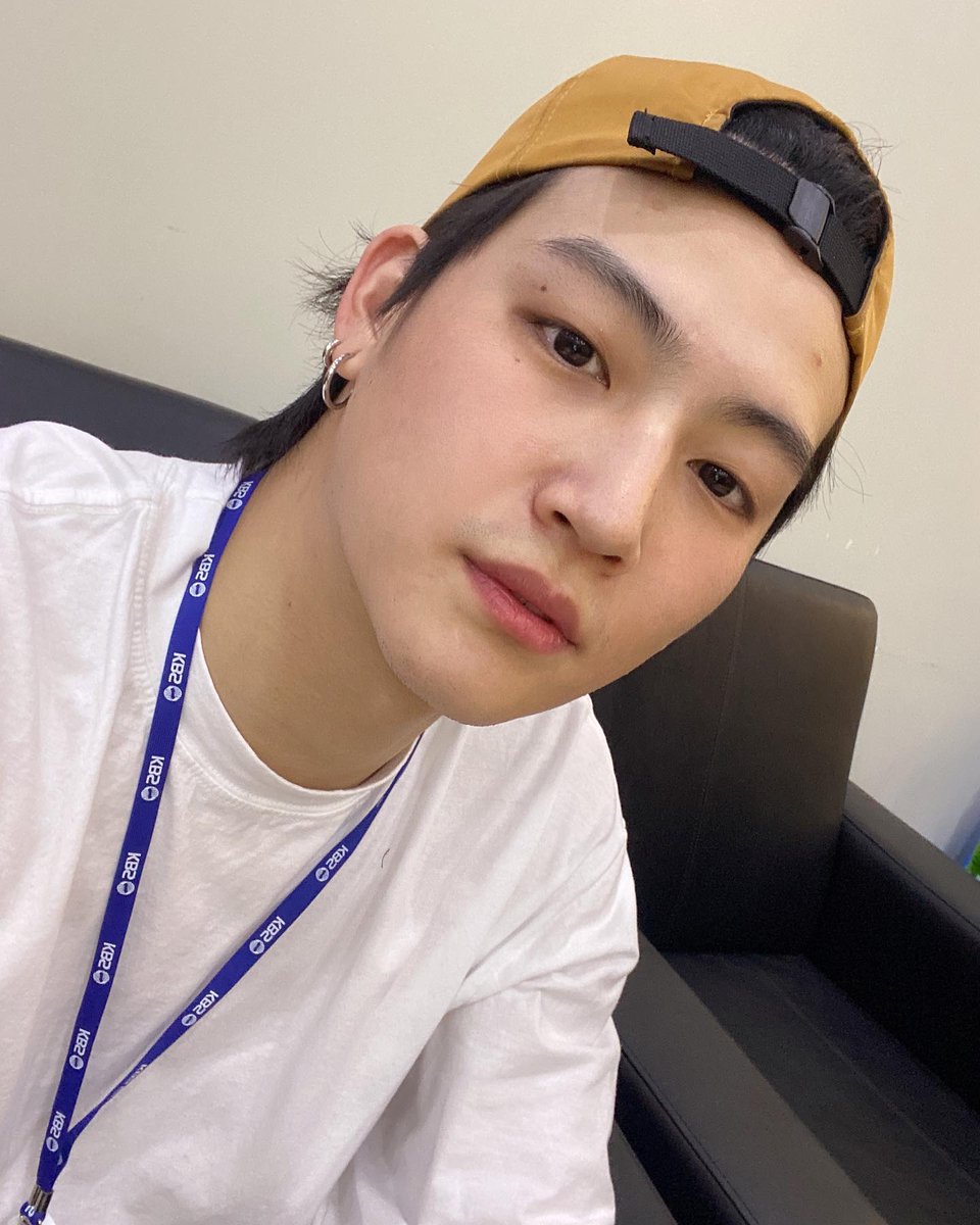 archive_Jaebeom's tweet photo. 뽐디 JAY B 
(the last photo 😆)

#뽐하인드
#JAYB #제이비 @jaybnow_hr https://t.co/TDLjGVRDT5