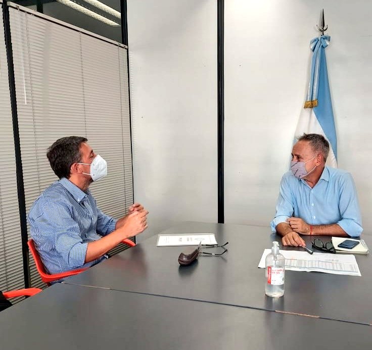 Regino Racedo (@reginoracedo) on Twitter photo Siguiendo con las actividades en Capital Federal, me reuní con el Arq. <a href="/UgoCabral/">Hugo Cabral</a>, Secretario de Articulación Federal del Ministerio de Desarrollo Territorial y Hábitat de la Nación. Siguiendo con las actividades en Capital Federal, me reuní con el Arq. <a href="/UgoCabral/">Hugo Cabral</a>, Secretario de Articulación Federal del Ministerio de Desarrollo Territorial y Hábitat de la Nación.