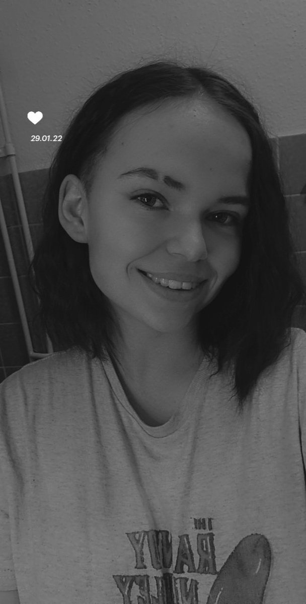 MaLuVoice's tweet photo. Neue frisur hehe 😊 https://t.co/ks9unm8edt