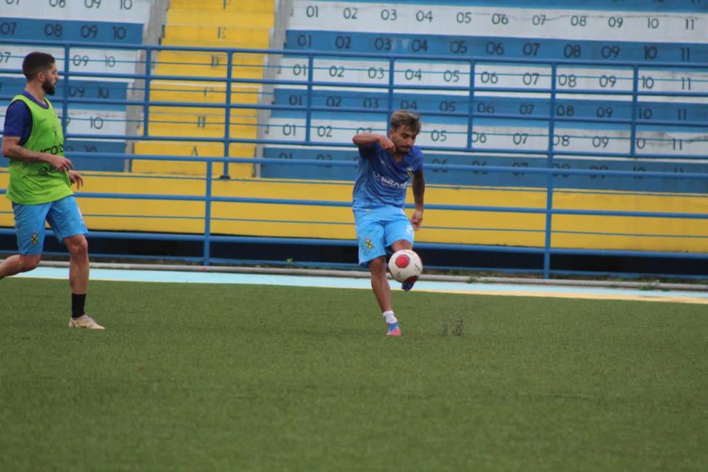 Esporte Clube Santo André on X: E aí torcedor andreense, qual você  prefere, Todinho ou Nescau?? @rededor @seuseminovo Ossel Sugoi Giuliana  Flores @iconesports Ramos Peixe e Gelo  / X