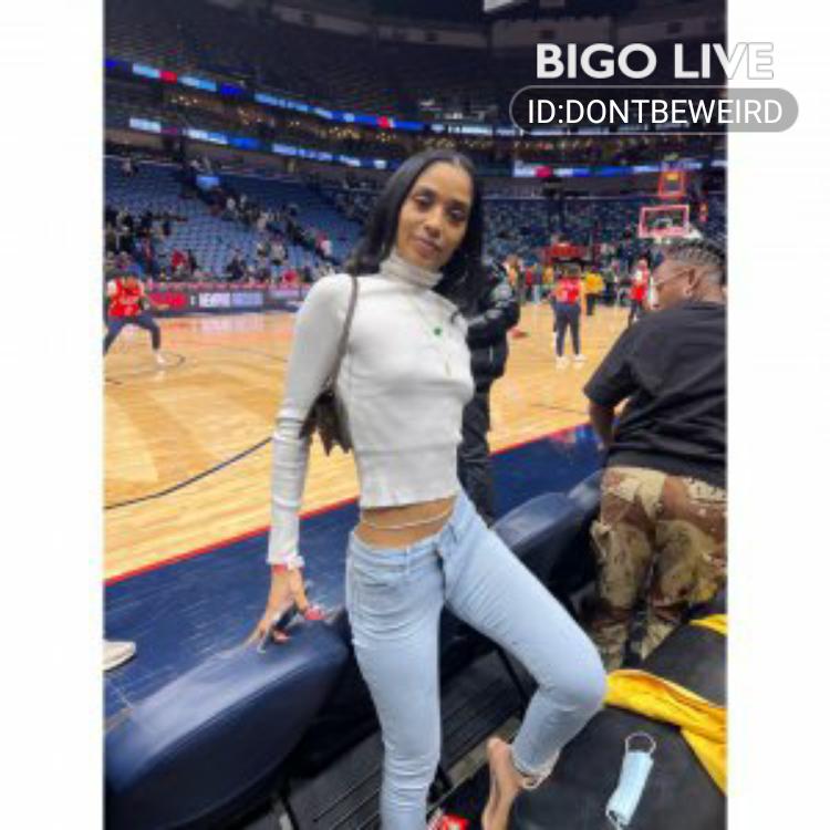 kerrye014's tweet photo. Come and see 🍄𝕍𝕀𝔹𝔼𝕊👣⚡️ streaming live on #BIGOLIVE and make new friends!  https://t.co/OnlWH1so94 https://t.co/M3jdIprO3K
