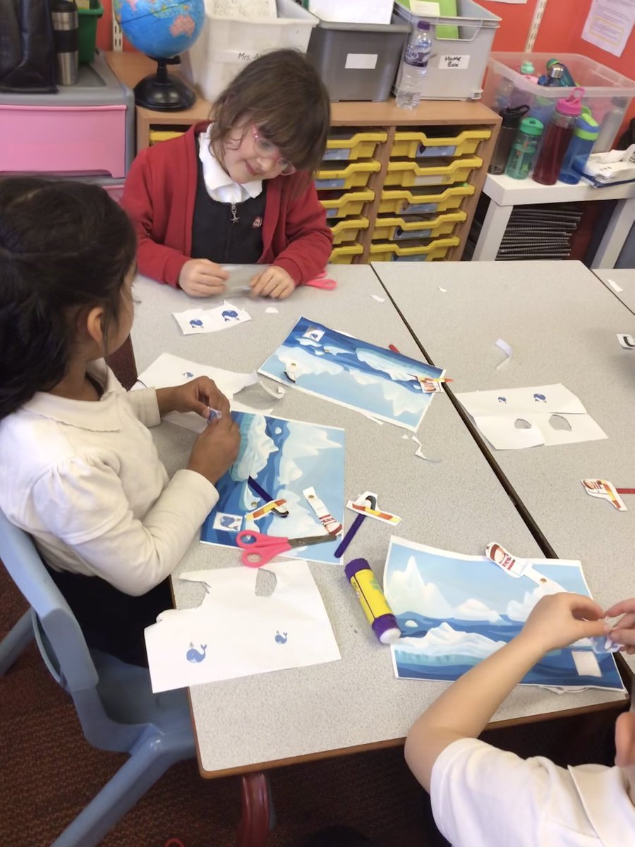 MrsMarsh123's tweet photo. 1W were faced with the challenge of how we could make a picture move so they explored with a variety of mechanisms to produce some truly amazing moving pictures 🤩 @UplandsManor @MrsWalsh4 https://t.co/PiSvFFB7KQ