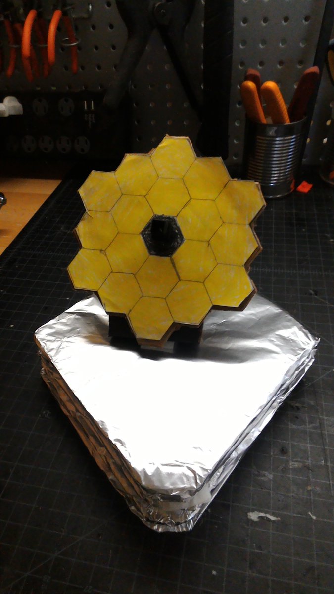 CMSMakery's tweet photo. James web space telescope https://t.co/qSLGL4WwDp