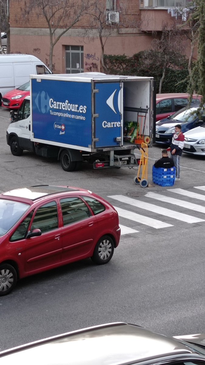 isantosmunoz's tweet photo. La compra le ha llegado tarde, y el pan de molde aplastado.
@CarrefourGroup qué pasa con los repartos en El sur de Madrid? https://t.co/evLRqaWOTH