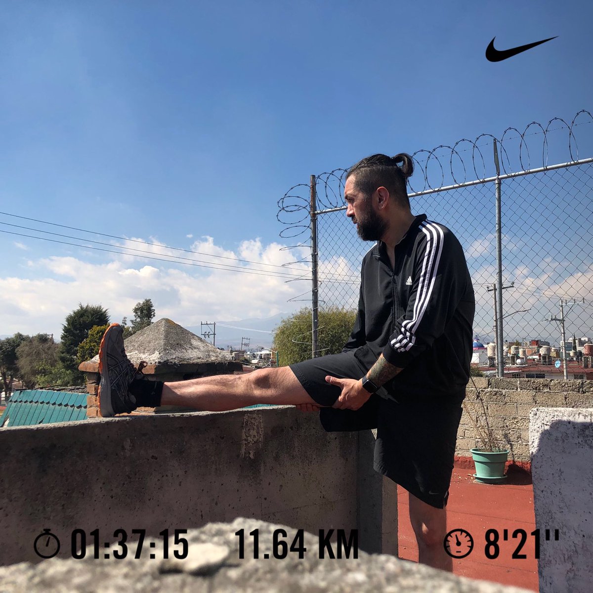 elorugo's tweet photo. Ya entrenando para cuando abra mi onlyfans!!!!! Espero si tener followers!!! Jajajaja #nrc #nikerunning #running #tradmill #bonitomiercoles https://t.co/oj9GjIMZu5