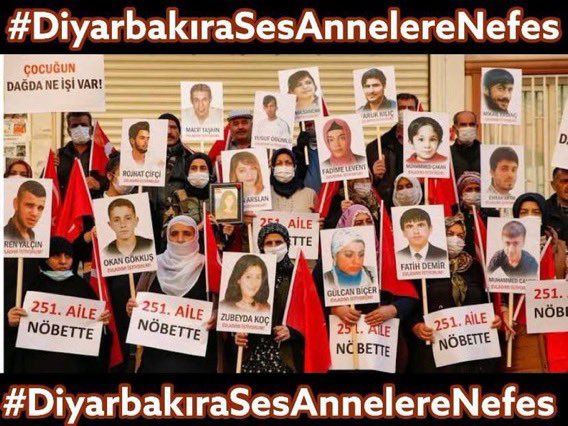Dağlarda çiçek, bağda evlat bırakmadınız! O annelere sarılacakları fidan bırakmadınız! Masalarda izbe siyasetinizi birbirinize yamayıp garsondan hesap istemeye benzemez bu hesap! Siz hesap ettiklerinizin hesabını o annelere vereceksiniz.  #DiyarbakıraSesAnnelereNefes