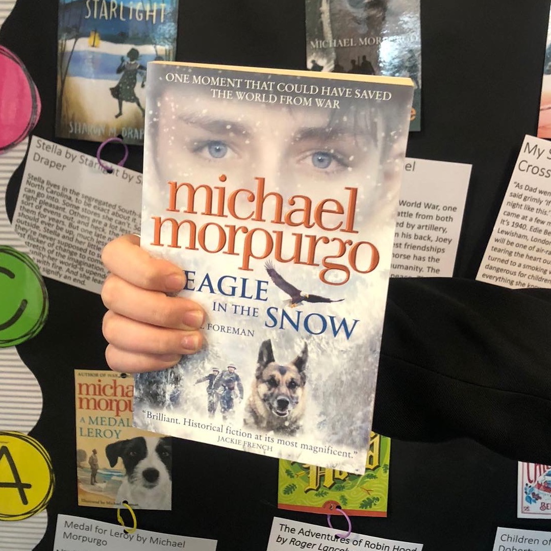 HollyLodgeLiver's tweet photo. ππYear 7 book club ππ
Interesting reading at lunchtime book club today
#bookclub #HLreads #readingathollylodge #expecttoachieve #hollylodgelife https://t.co/qwi7qULseZ