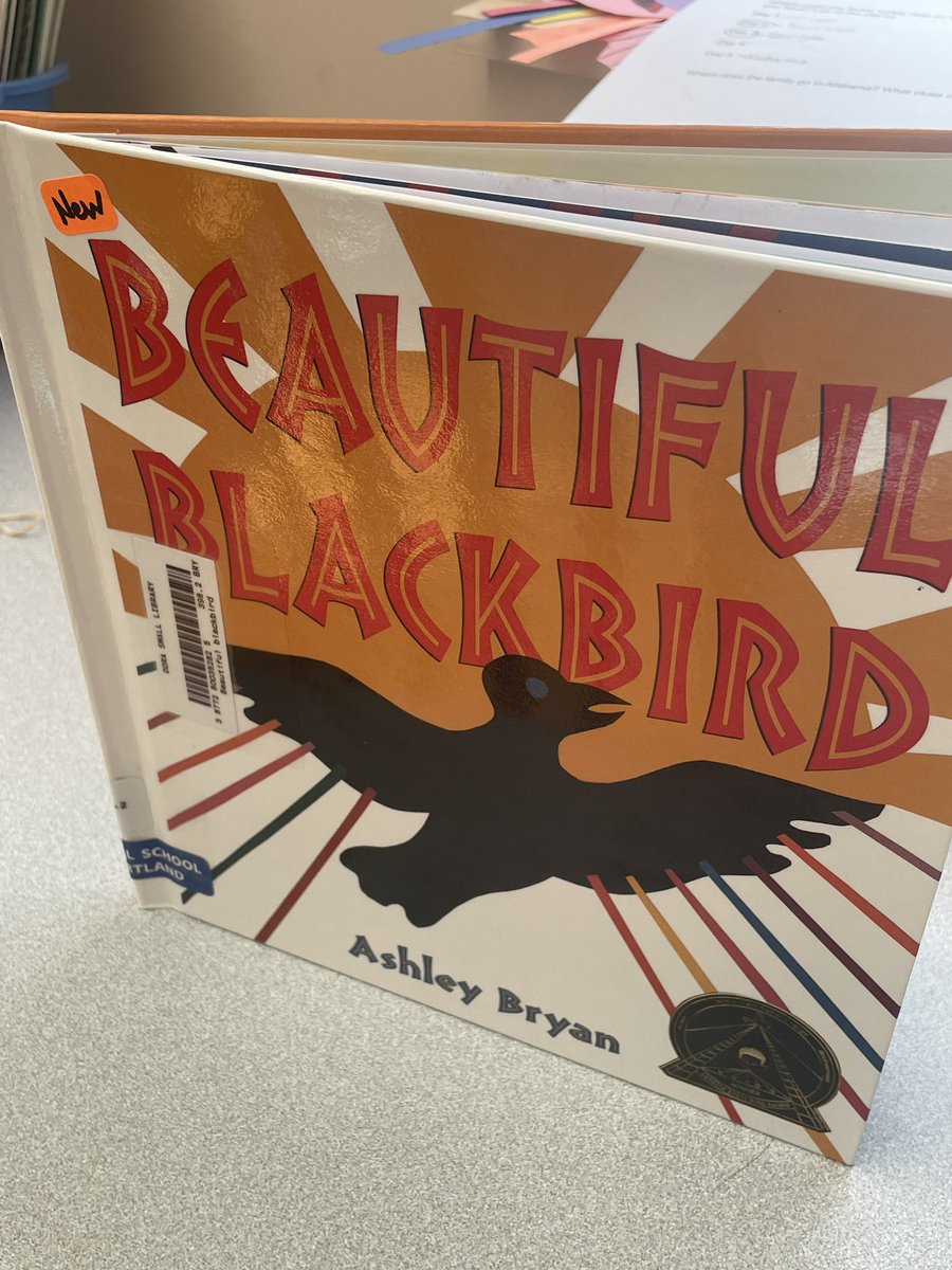 andrewtwallace's tweet photo. So happy to read #Corettascottkingaward winning Beautiful Blackbird by the amazing Ashley Bryan (RIP) to help celebrate #BlackHistoryMonth at @spsdme Small Elementary school. Enjoyed the post read activity too! Thank you  @GBGHartley for the invitation. #SPSDME #EdChatME https://t.co/00EwhC90M0