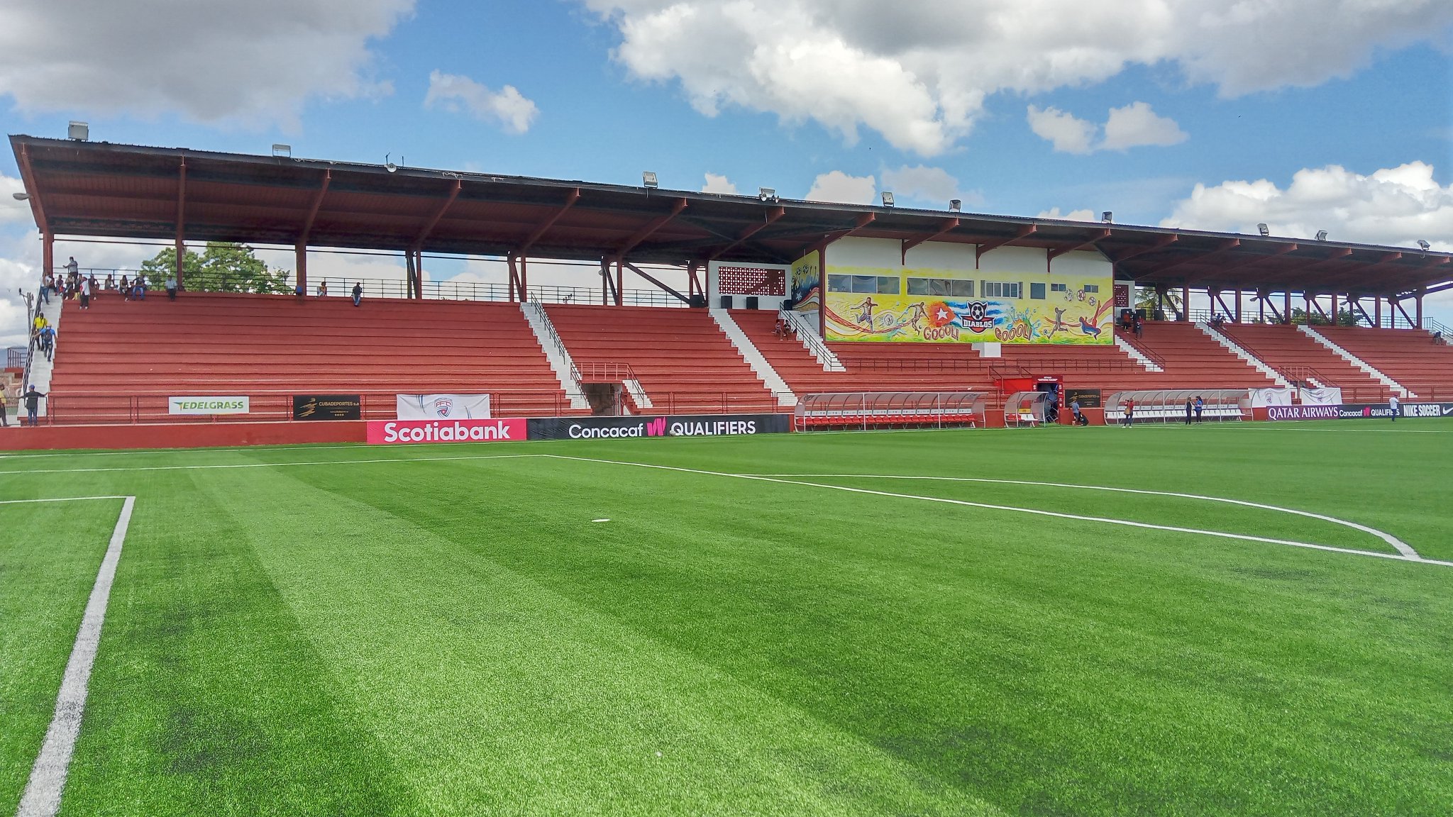 Estadio Antonio Maceo :: Cuba :: Página do Estádio 