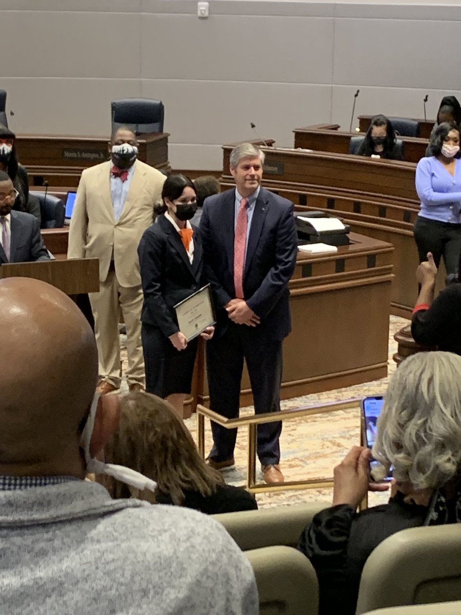 taylorcjmedlock's tweet photo. Incredibly proud of my daughter, Maya Cunningham, who was officially inducted in the Fulton County Youth Commission for District 1 this morning. I look forward to seeing her future success as a FCYC Member. https://t.co/ls6yMz7HZE
