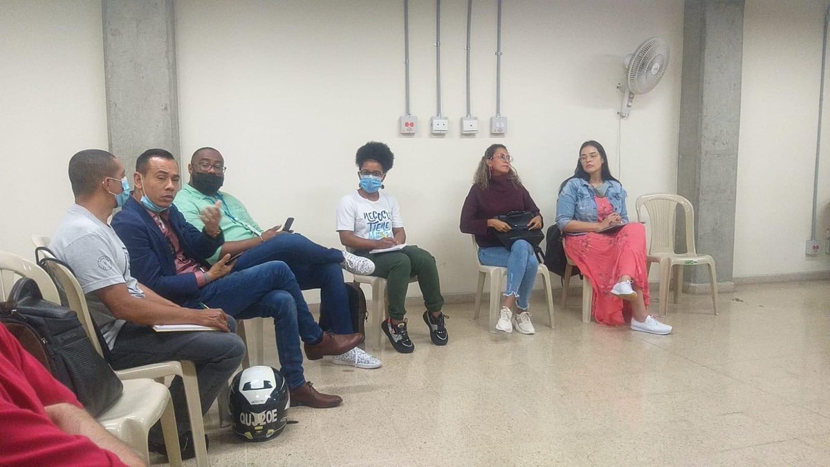 Desde la JAL lamentamos q la participación de los Consejeros Comunales de Belén sea tan irresponsable, en plenaria ayer de 28 consejeros solo llegaron 8. Estos son los responsables de la ejecución de de más 12 mil millones de pesos en la comuna.Pedimos compromiso.<a href="/AlcaldiadeMed/">Alcaldía de Medellín</a>