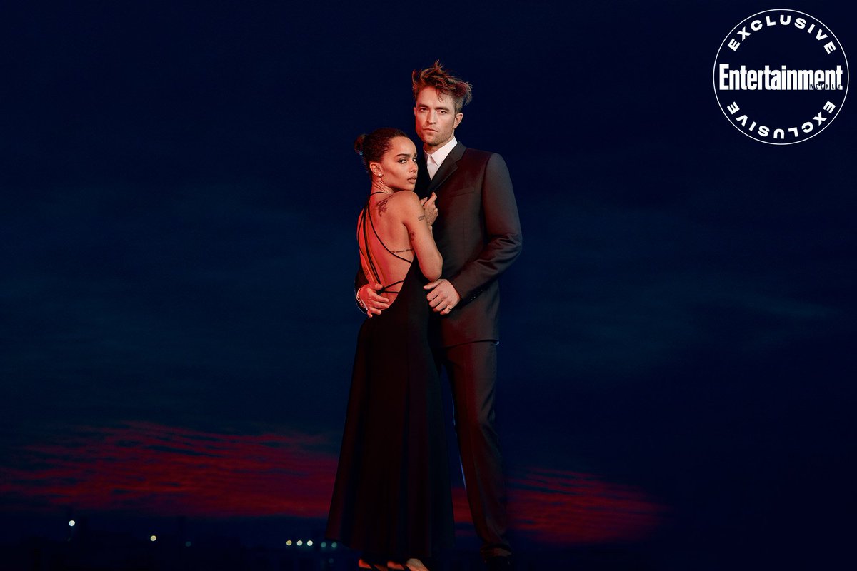 pattinsonphotos's tweet photo. The Bat and the Cat 🖤

Robert Pattinson and Zoe Kravitz photographed by Gizelle Hernandez for Entertainment Weekly! https://t.co/a7Y9i81Ujv