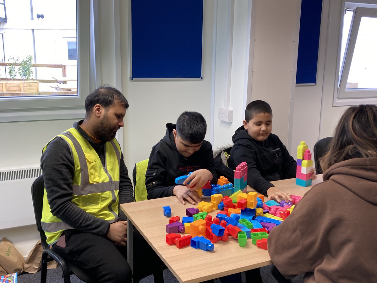 AlisonPower2's tweet image. Yesterday @BAMConstructUK had the pleasure of welcoming Years 5&amp;amp;6 pupils from Co-op Academy Delius to @TheCoopLive site. Thanks to James Hayden and Ella Usher who gave them a presentation/quiz on H&amp;amp;S but I think they may have enjoyed the building blocks and sandpit more!