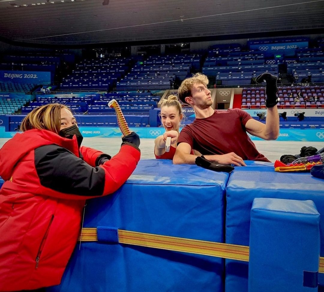 Jim ❤⛸ tweet media