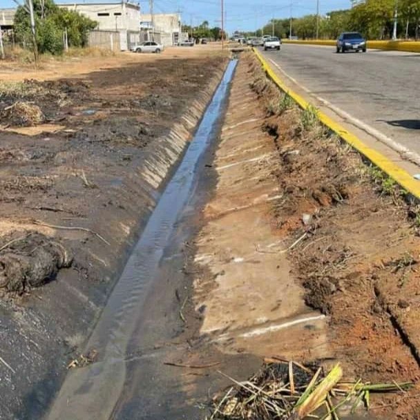 El alcalde José Mosquera sigue trabajando en la limpieza  de drenajes del puente Tamare para evitar que colapsen. 

#InnovaciónYProgreso
#CiudadOjedaMiCiudad
<a href="/manuelrosalesg/">Manuel Rosales</a>