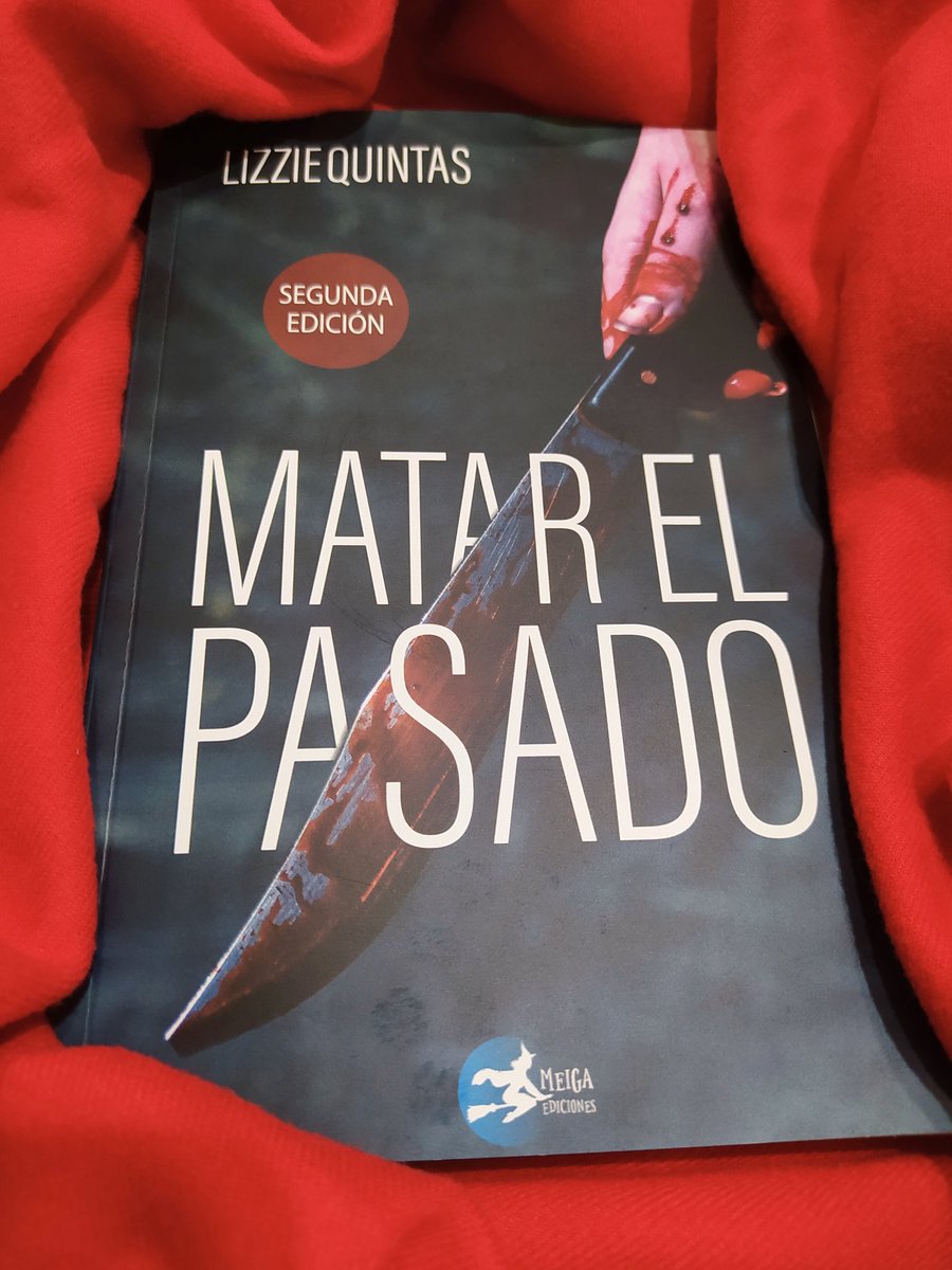La historia me ha tenido enganchada, deseosa de saber que giros iba a tomar a continuación, y desde luego, si la protagonista de esta historia llegaría a sentir remordimiento, culpa... si la apresarían
¿Queréis saber más?

pergaminodesuenos.blogspot.com/2022/02/matar-…
<a href="/LizzieQuintas/">Lizzie Quintas</a> <a href="/MeigaEdiciones/">Meiga Ediciones</a>