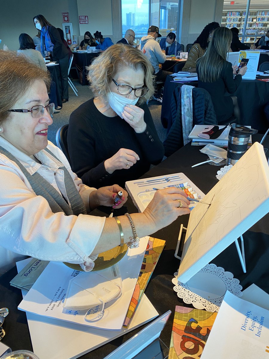 Lissette María-Colón Collins tweet media