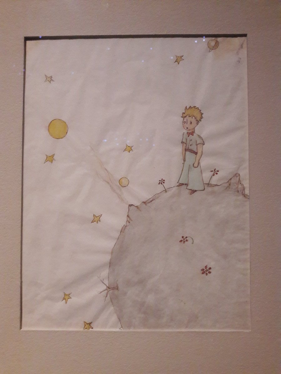 gatitweet's tweet photo. Enfin il est là ! Le manuscrit original du Petit Prince est présenté pour la première fois au public francais dans l' #expopetitprince au musée des Arts Décoratifs... parmi un éventail de dessins, esquisses, aquarelles signés par Saint-Ex. Emotion intemporelle. https://t.co/PhauyHY8wq