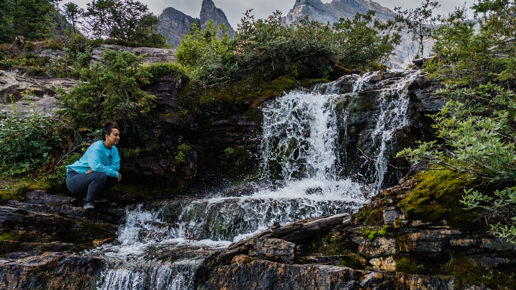 RobLapham's tweet photo. I think @mflink56 can attest more than anyone I'm a terrible influence.  Encouraging her to climb down this waterfall with me.

#hiking #nature #travel #adventure #outdoors #mountains #wanderlust #hike #backpacking #photography #naturelovers #scenic #fitness #explore #canada https://t.co/FechPWroI4
