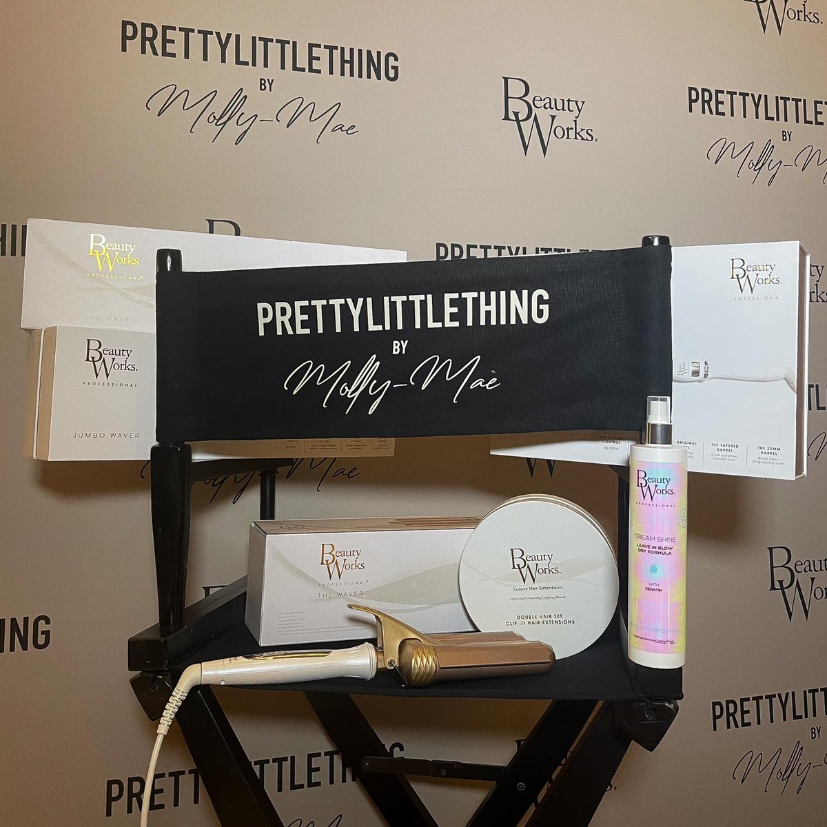 We're the 𝗼𝗳𝗳𝗶𝗰𝗶𝗮𝗹 𝘀𝗽𝗼𝗻𝘀𝗲𝗿 of the Pretty Little Thing by Molly-Mae RUNWAY SHOW 🤩we're giving you the chance to #WIN £150 to spend on our 𝙧𝙚𝙖𝙙𝙮 𝙩𝙤 𝙬𝙚𝙖𝙧 collection❤️

To enter:
✨Like &amp; RT this post
✨Follow <a href="/beauty_works/">Beauty Works</a> 

Closes 18.02.22 at 11:59pm GMT.