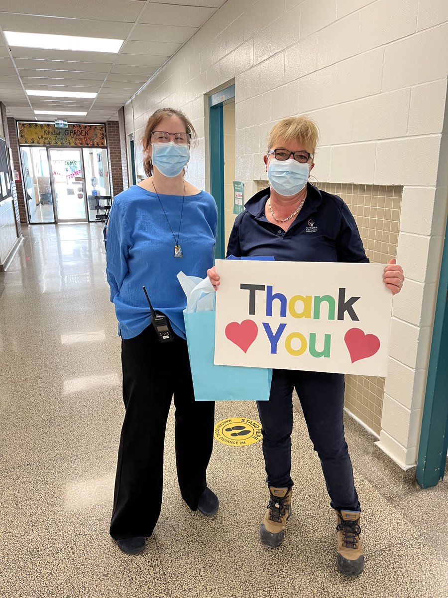⁦@TDMcGeeOCSB⁩ Dragons would like to thank Ms Anda for her fabulous work as our head caretaker these past few months. She took excellent care of our school, our staff and our students. #ocsbKindness #ocsbGentillesse #DareToCare