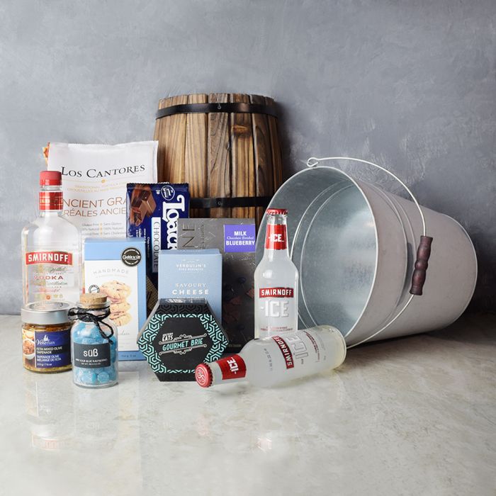 northpolecomp's tweet photo. Let the indulgence and elegance of the Chocolate &amp; Cheese Celebration Gift Set give your party a boost with an assortment of snacks and sweets that’s perfectly balanced for every occasion.

Hurry! Shop now! 🎁

https://t.co/AvAGZQPn3P

#northpolecompany #specialgifts #usa #canada https://t.co/BMgPLiSfZA