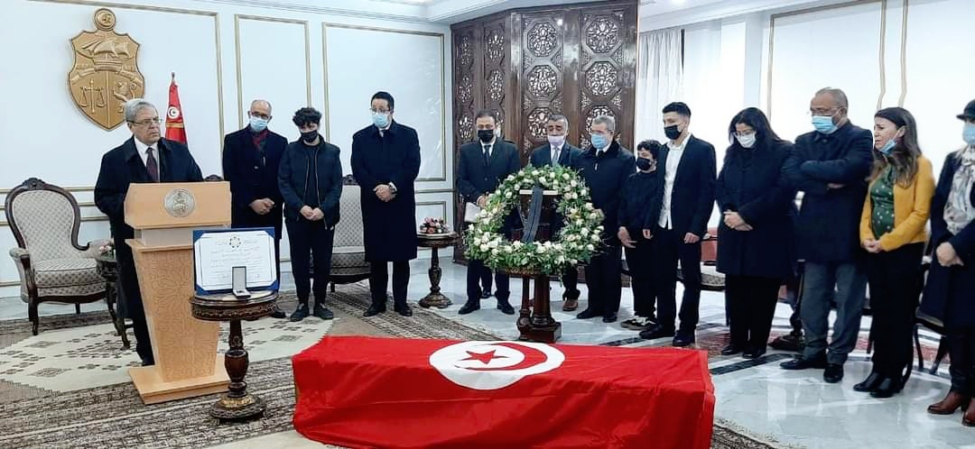OJerandi's tweet photo. مراسم تأبين الزميلة المغفور لها ندى المسلماني: فقيدة الدبلوماسية كانت مثالا رائعا للمرأة التونسية في تميزها برفعة الاخلاق والكفاءة المهنية. بالغ التقدير للسيد الرئيس لمنحها وسام الاستحقاق الوطني والاذن بما يلزم من اجراءات لضمان حياة كريمة لأبنائها. تغمدها الله بواسع رحمته. https://t.co/nOmWLKXNZC