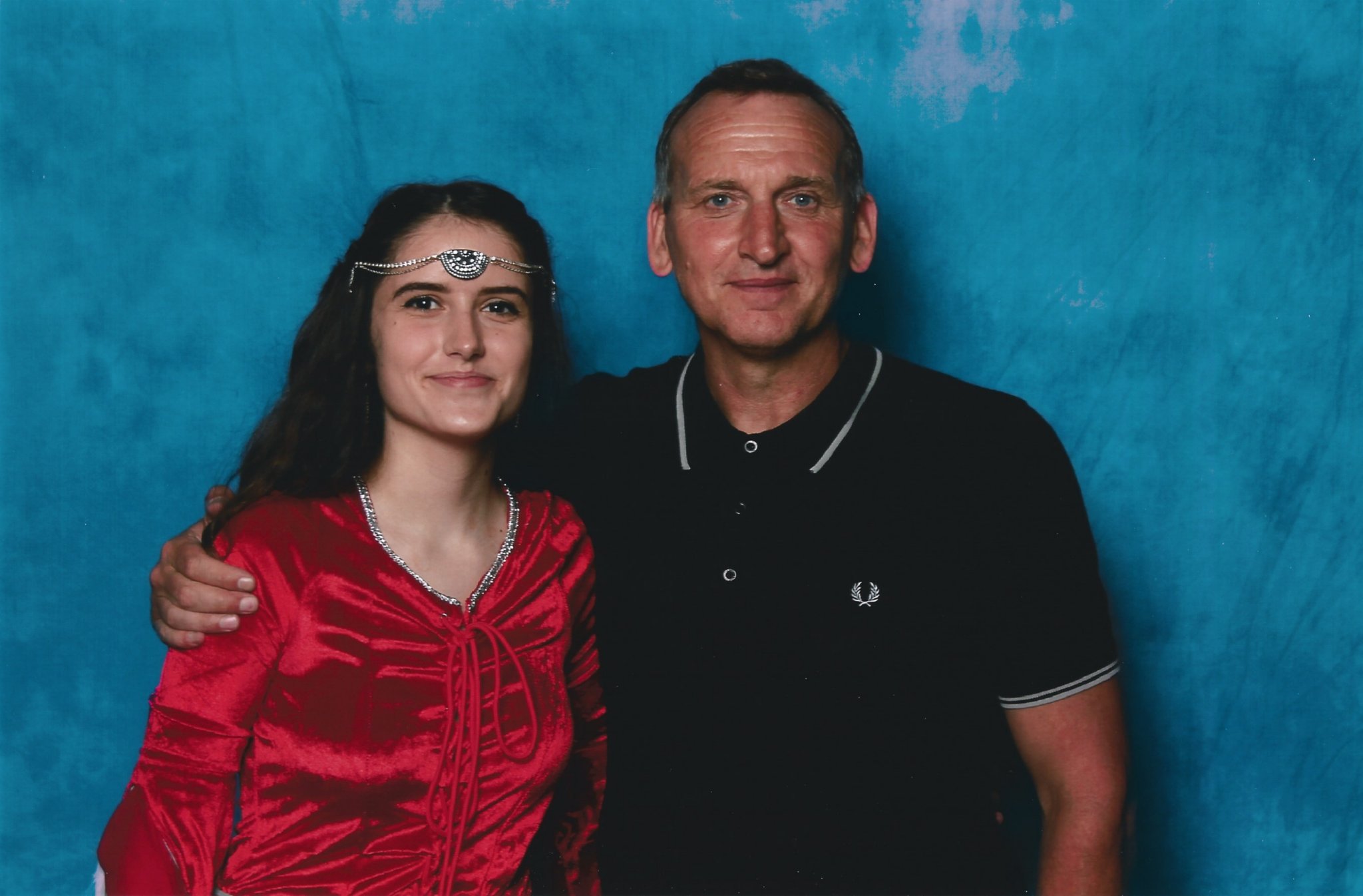 Happy birthday to christopher eccleston!!
he\s fantastic, i hope to see him again one day 