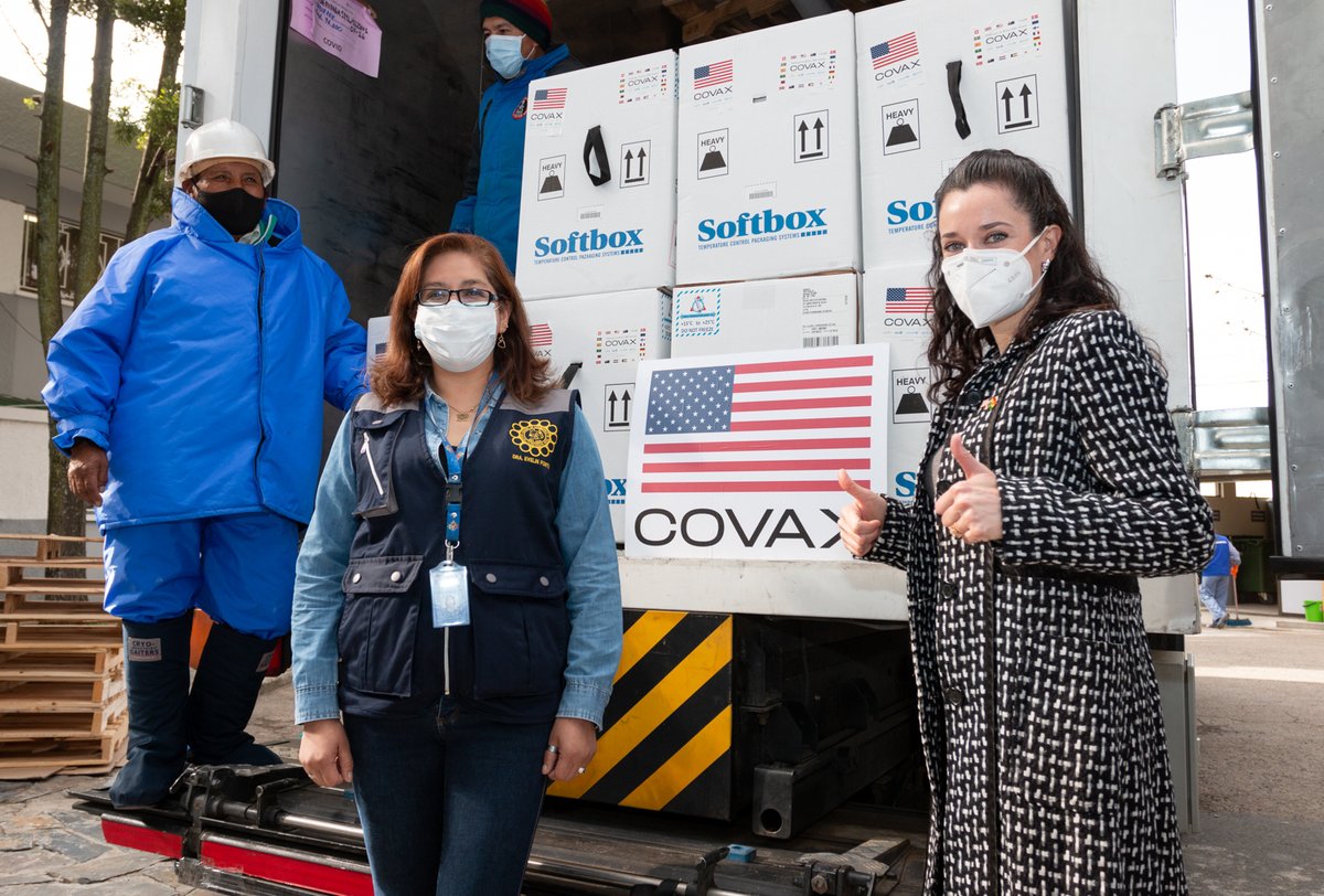 hendrixse's tweet photo. My team donated &amp; delivered another 1.3 million @pfizer vaccines to #Bolivia today, via @WHCOVIDResponse @CovaxinWho @pahowho @USAIDLAC. That now makes 4.5 million free doses for Bolivia!  #Vacunas #VacunasUSA #DonaciónDeVacunas #COVAX #AmericaActs #DeEEUUparaBolivia #USABolivia https://t.co/1PrUJnF72H