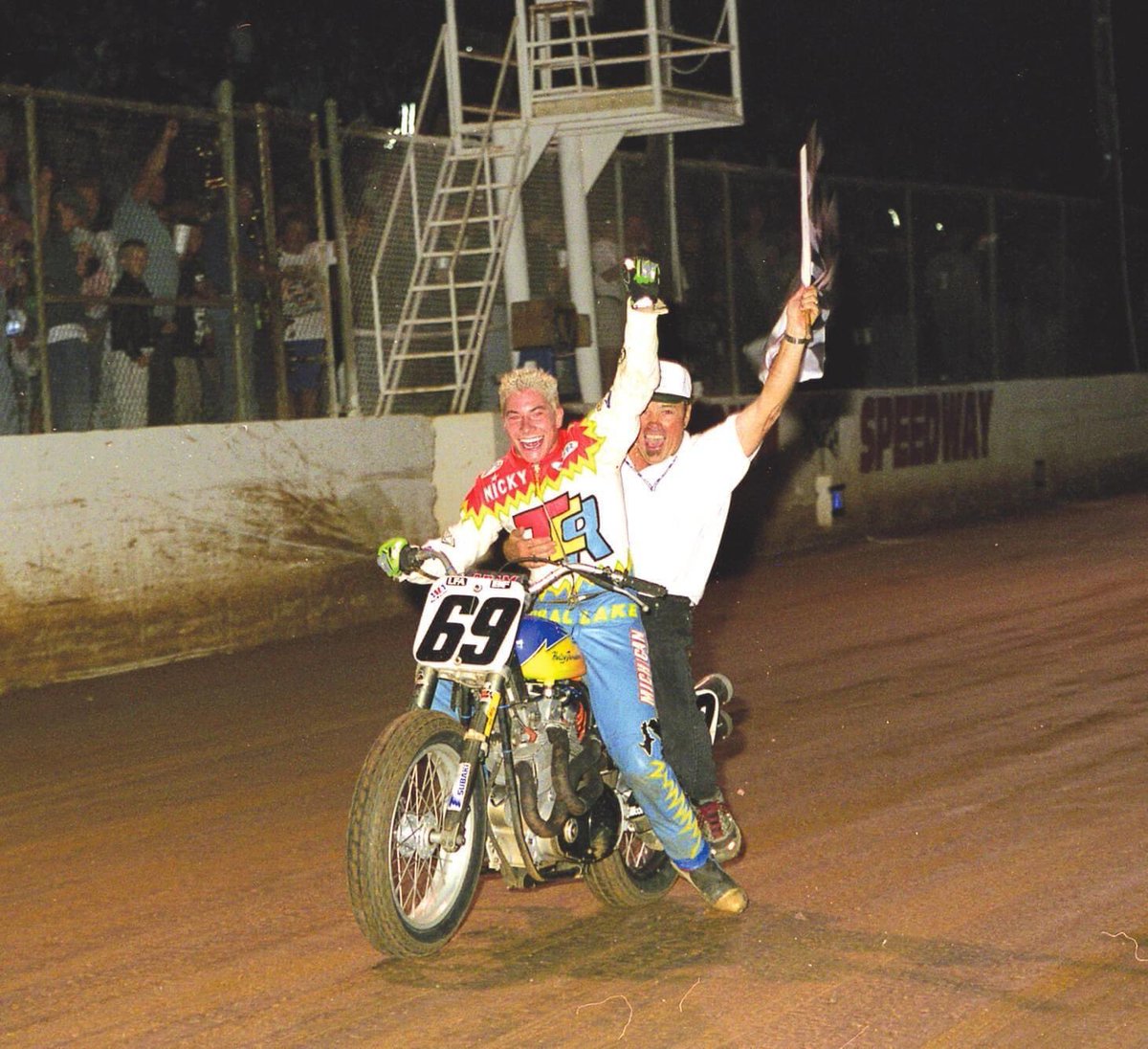 rogerhayden95's tweet image. Cool photo of Nicky and my dad after his first @americanflattrack win. Miss them both but photos like this bring good memories of those two. #rideonkentuckykid #69 #memories #kentuckykid #winner