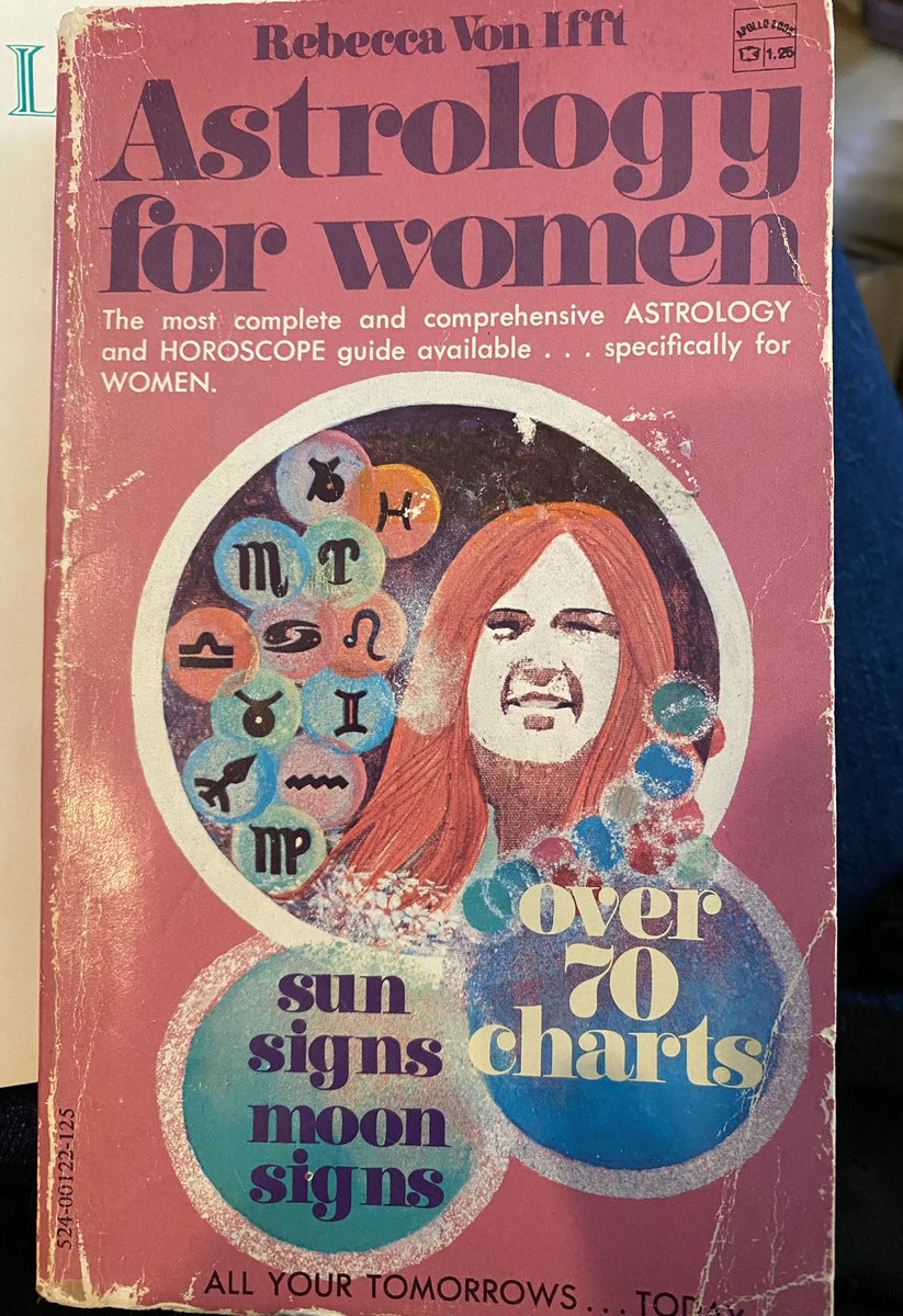 PrimWitchery's tweet photo. Two more vintage books! #tarostar #astrology #vintagebooks #rebeccavonifft https://t.co/qXfPAqXugB