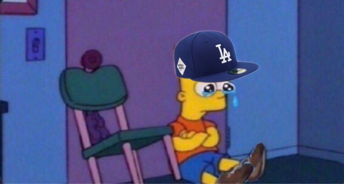 JDodgersLA's tweet photo. Dodgers fans watching the Rams parade 😭 https://t.co/nZlQTGSmTU