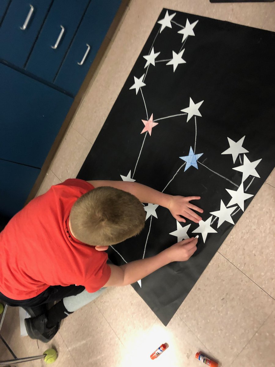 ses_cubs's tweet photo. They say love is written in the stars, but our third graders know that it’s really constellations! Our third graders are enjoying their Amplify Astronomy Unit 7. ✨⭐️🌠☄️#buildinglifelonglearners #SISfamily #ELA #CKLA https://t.co/tAI2FSKvjc