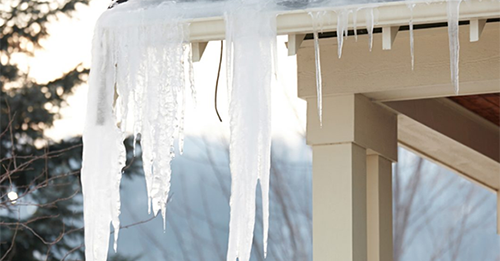 AlperServices's tweet photo. Fluctuating temps over the next few days throughout the Midwest are the perfect recipe for ice dams. Learn how they form and where to look for signs that you may have a problem. 
Click for full details: https://t.co/7vFSRZvI69 https://t.co/yHxH5UFIpy