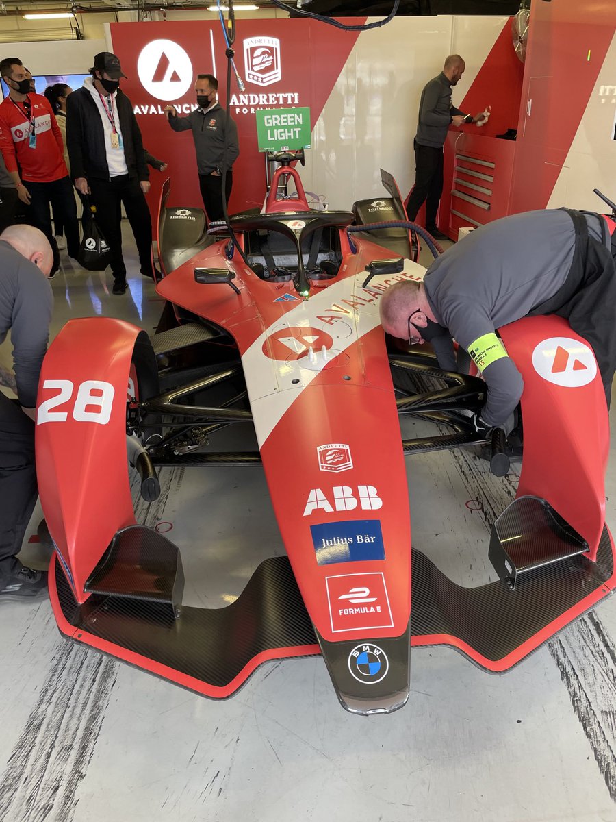 el33th4xor's tweet photo. Now this, this is the Andretti Formula-E car. It has #Avalanche on the outside. :-) https://t.co/5updrwjMca