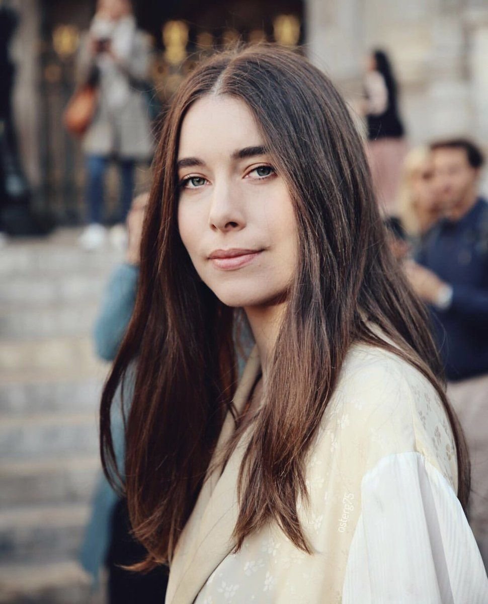  Happy Birthday Danielle Haim     