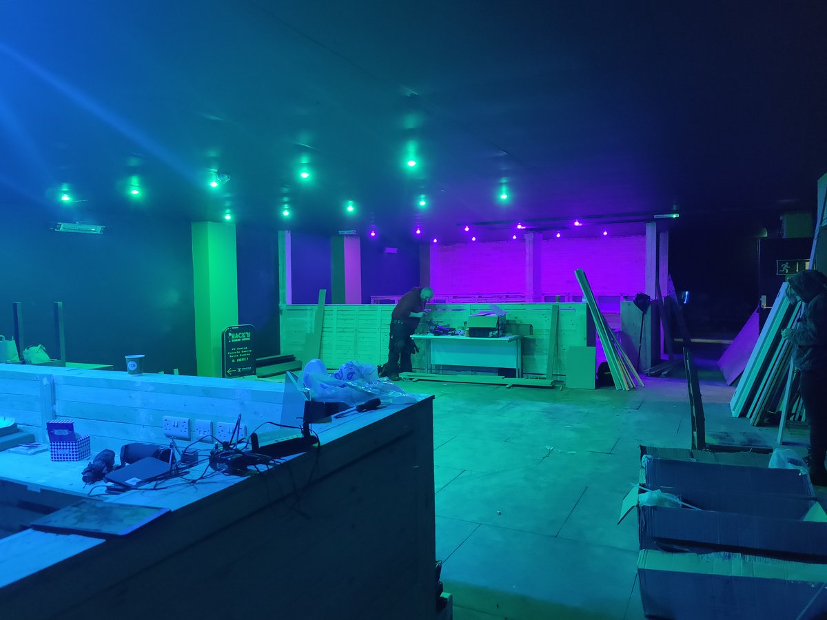 hacknlounge's tweet photo. HAPPY FRIDAY!!
Did somebody say...ANOTHA ONE?
Couldn't keep you hanging too long!
Here's another progress pic of the main area! The place is starting to take some shape!
Stay tuned for an even FURTHER progress pic...yeah you heard me, it get's BETTER. π
#HacknLounge https://t.co/S6xwu4VoDE
