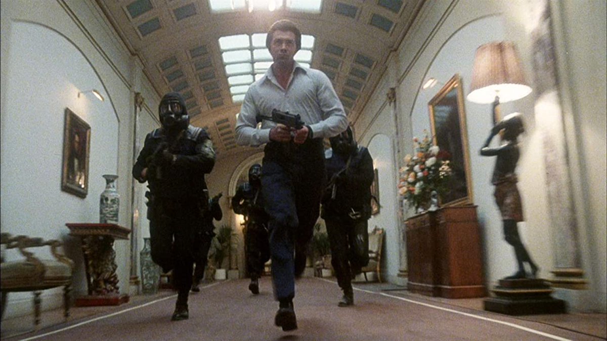 Who in the hall. Who Dares wins 1982. Who Dares wins 1982 Ингрид Питт.
