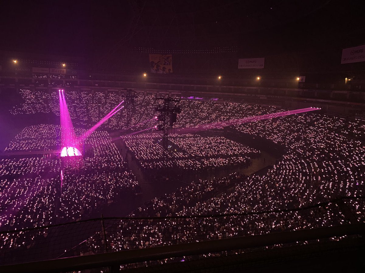 juzaluna's tweet photo. can’t believe y’all were convinced bp couldn’t sell their concert tours 😭 https://t.co/gm86ZFKIQa