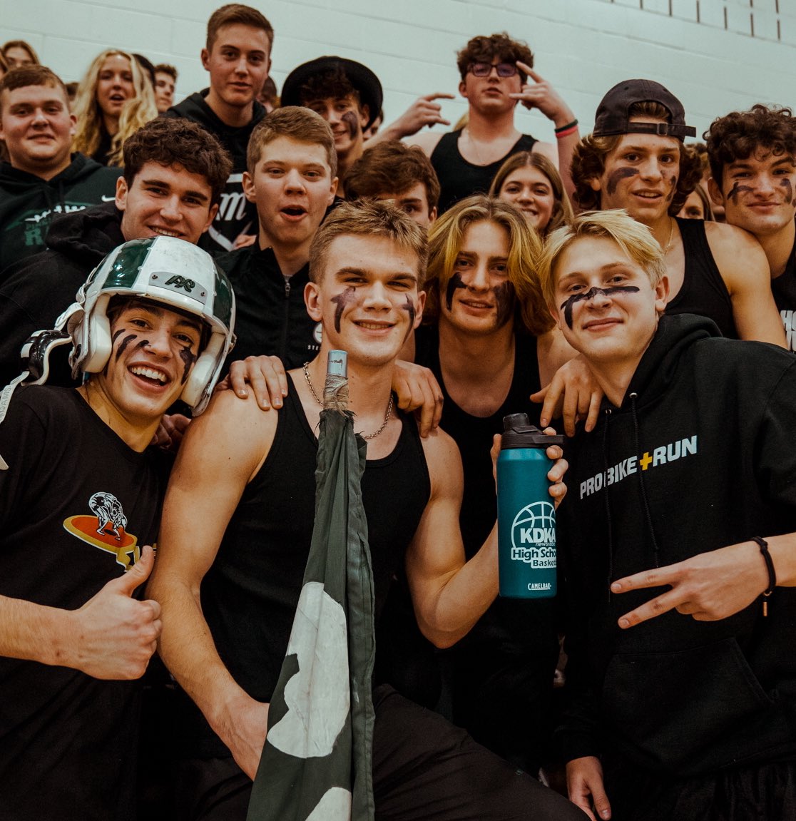 KDKARadio's tweet photo. Will @NCTrojanArmy defend home court, or will @CVHSWarriors play spoiler in this week’s #StudentSectionShowdown⁉️

#KDKAHoops #WPIAL

@NCForeverTrue @CentralValleySD @wpial7 https://t.co/8h6oI86b7p