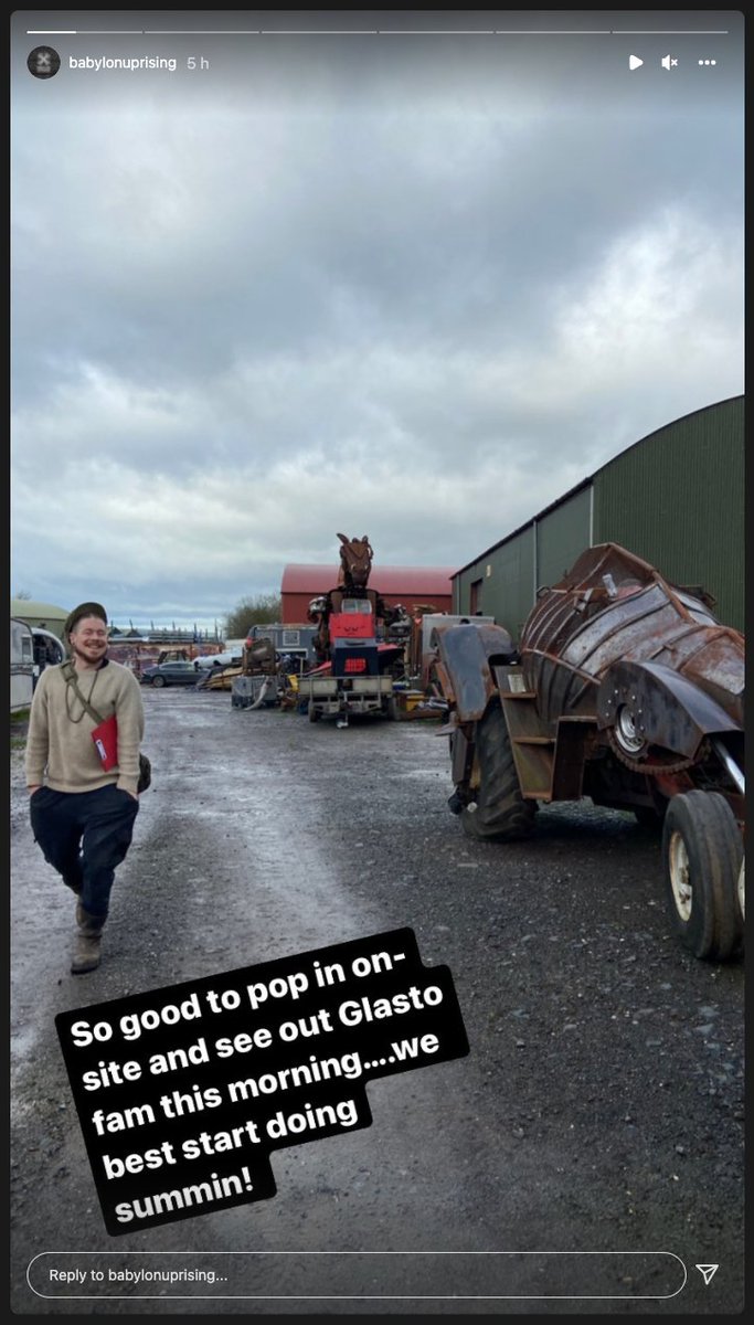 GlastoFestFeed's tweet photo. The @BabylonUprising crew getting back to business in preparation for #Glastonbury 2022... 🙌 https://t.co/wv5QEBXhwi