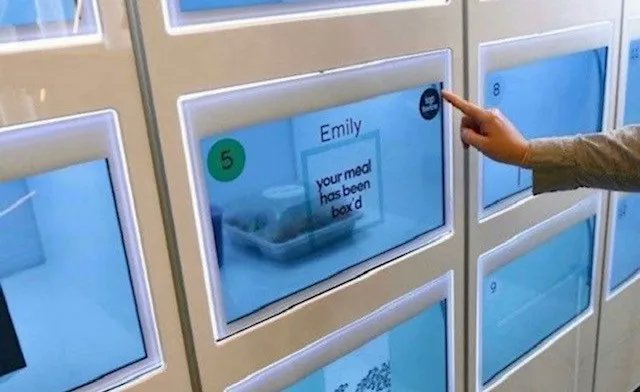 boxdbyparamount's tweet photo. Looking for an amazingly fresh &amp; flavourful dinner from Box'd 😋Stop by &amp; experience our one of a kind cubby technology, or order online for pickup/delivery: https://t.co/TbS96udjgF 

#boxdbyparamount #contactless #cubbytechnology #revolutionary @mohamadfakih8 @ahmaddaify1 https://t.co/N9s60OeudS