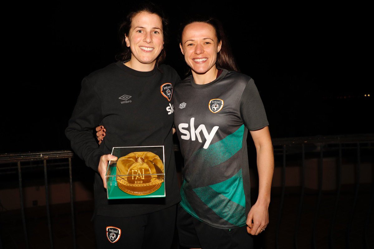Aineogor9's tweet photo. Comhghairdeas @Niamh_Fahey1 a special player, a pleasure to play alongside, a great teammate and friend ๐๐ค๐งก #legend #100caps https://t.co/CTRe7hSPUF