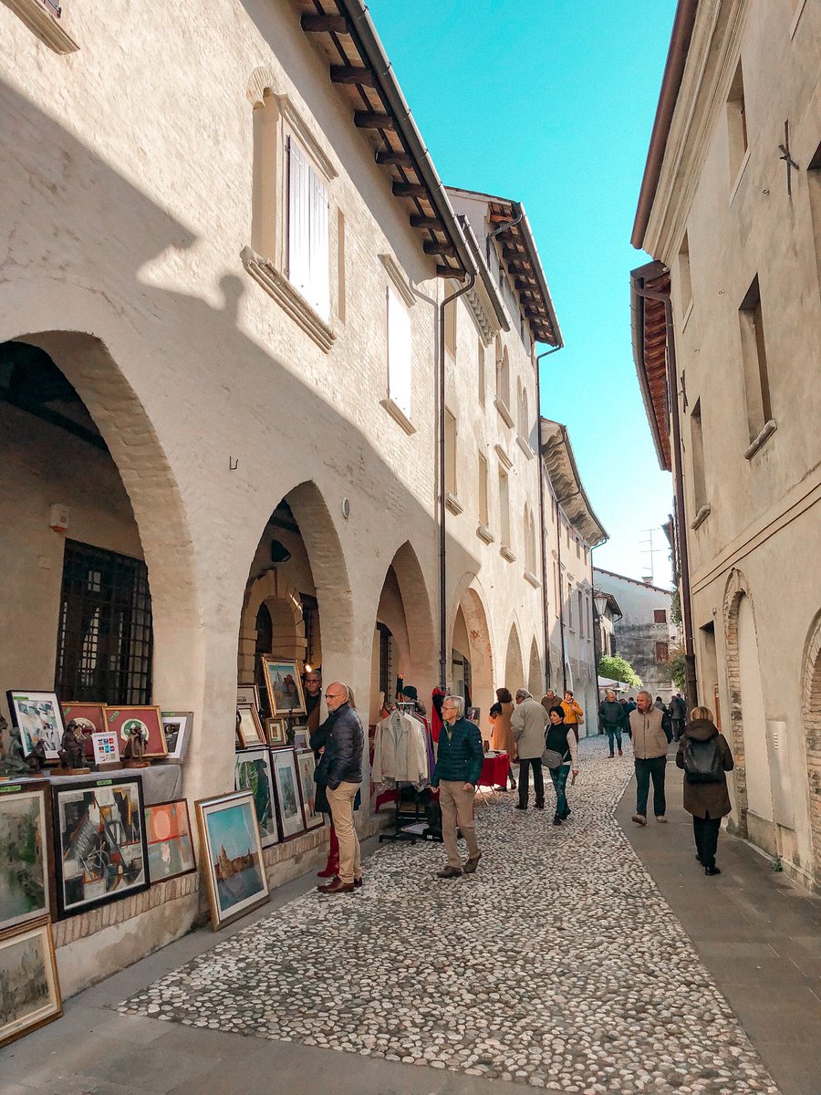 #portobuffolè il più piccolo comune della provincia di #treviso ed uno dei #mercatini più belli della zona 🤩